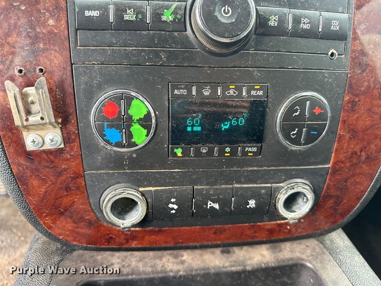 image for item NR9880 2010 Chevrolet  Tahoe  SUV