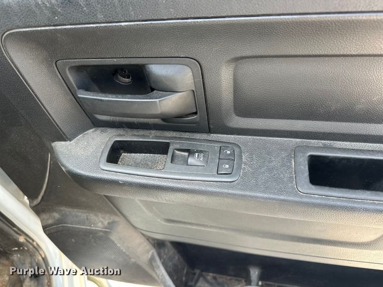 image for item NR9881 2013 Dodge  Ram 1500 Crew Cab pickup truck