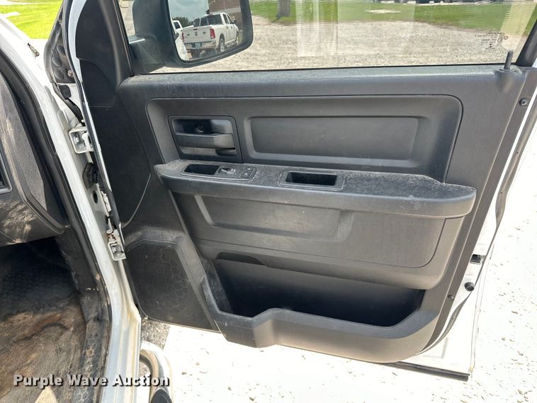 image for item NR9881 2013 Dodge  Ram 1500 Crew Cab pickup truck