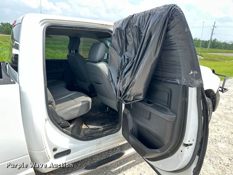 image for item NR9881 2013 Dodge  Ram 1500 Crew Cab pickup truck