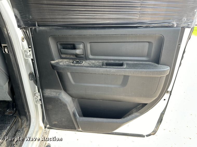 image for item NR9881 2013 Dodge  Ram 1500 Crew Cab pickup truck