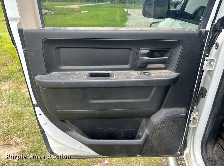 image for item NR9881 2013 Dodge  Ram 1500 Crew Cab pickup truck