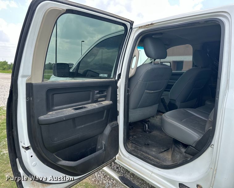 image for item NR9881 2013 Dodge  Ram 1500 Crew Cab pickup truck