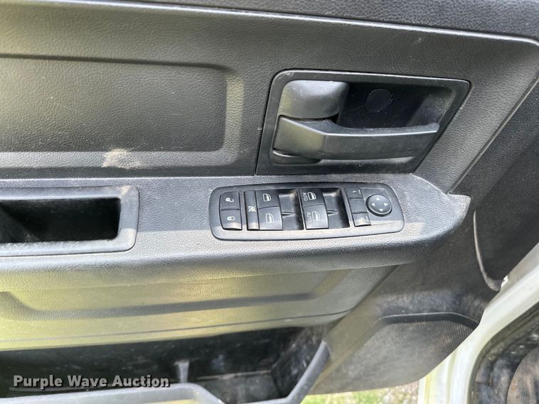 image for item NR9882 2014 Dodge  Ram 1500 Crew Cab pickup truck