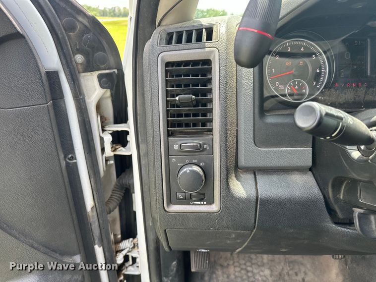 image for item NR9882 2014 Dodge  Ram 1500 Crew Cab pickup truck