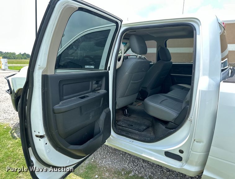 image for item NR9882 2014 Dodge  Ram 1500 Crew Cab pickup truck