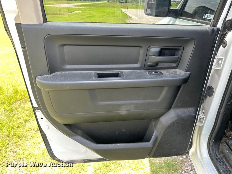 image for item NR9882 2014 Dodge  Ram 1500 Crew Cab pickup truck