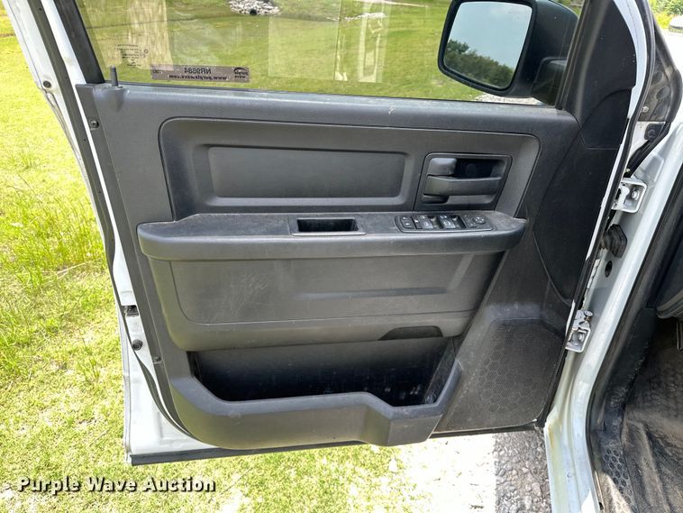 image for item NR9884 2014 Dodge  Ram 1500 Crew Cab pickup truck