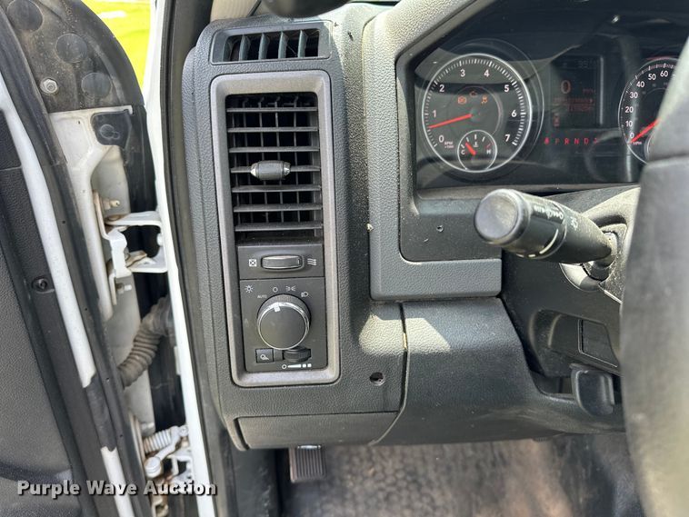 image for item NR9884 2014 Dodge  Ram 1500 Crew Cab pickup truck