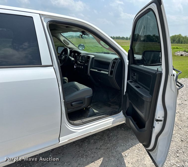 image for item NR9884 2014 Dodge  Ram 1500 Crew Cab pickup truck