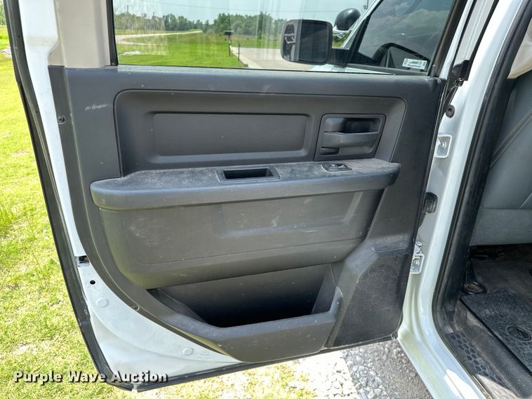 image for item NR9884 2014 Dodge  Ram 1500 Crew Cab pickup truck