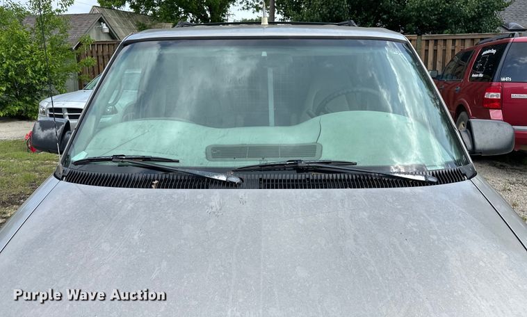 image for item NR9885 2002 Chevrolet  Astro  prisoner transport van