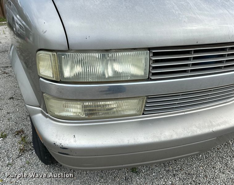 image for item NR9885 2002 Chevrolet  Astro  prisoner transport van