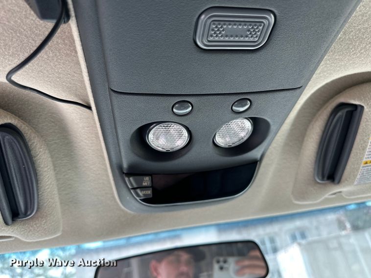 image for item NR9885 2002 Chevrolet  Astro  prisoner transport van