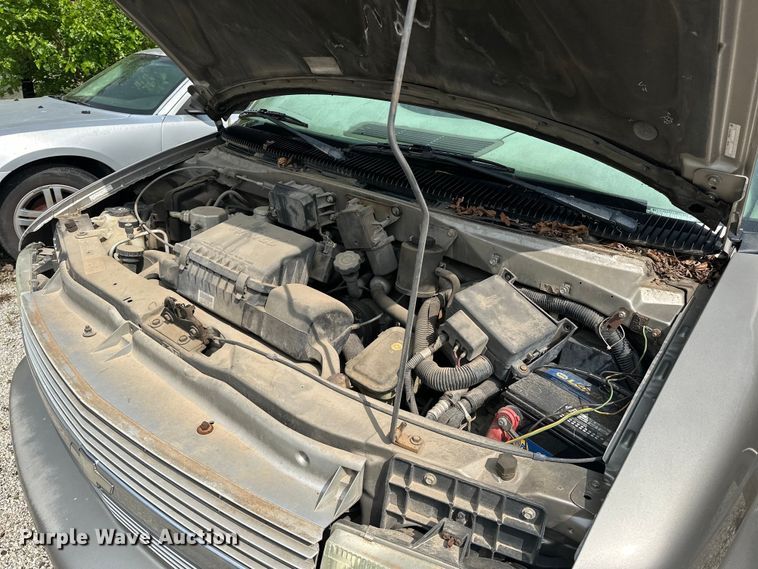 image for item NR9885 2002 Chevrolet  Astro  prisoner transport van