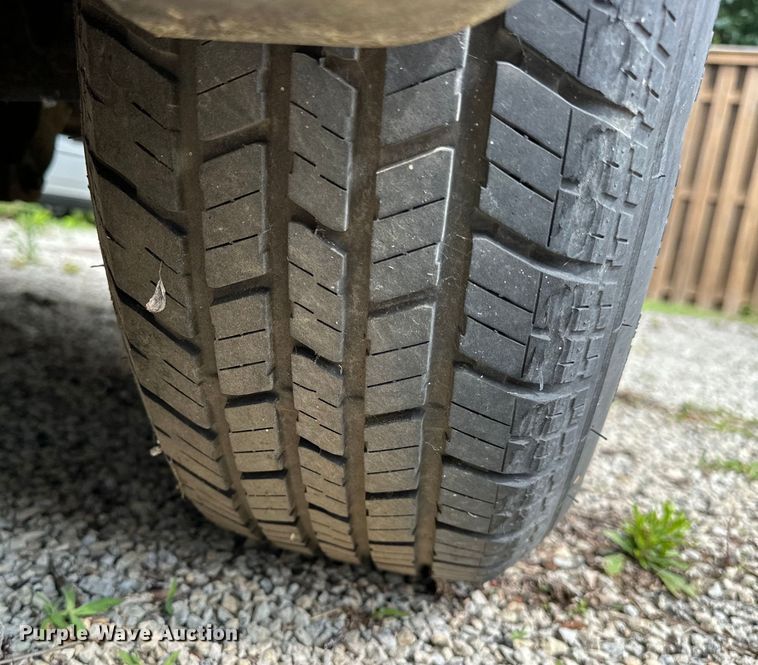 image for item NR9885 2002 Chevrolet  Astro  prisoner transport van