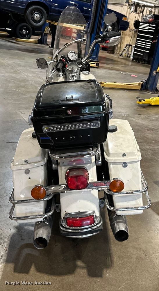 image for item NT9156 2013 Harley Davidson  Road King police  motorcycle