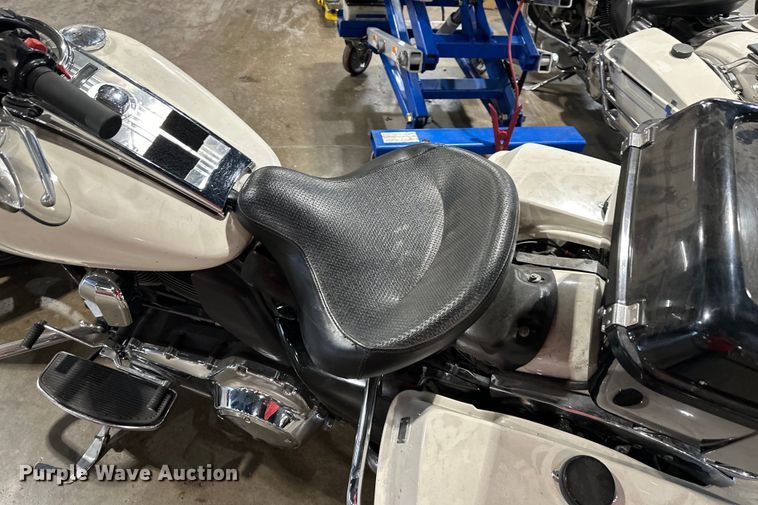 image for item NT9156 2013 Harley Davidson  Road King police  motorcycle