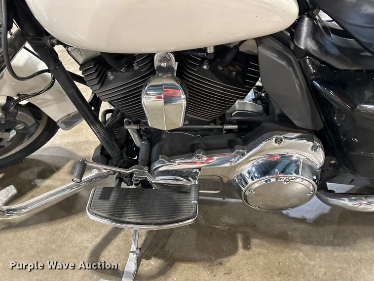 image for item NT9156 2013 Harley Davidson  Road King police  motorcycle