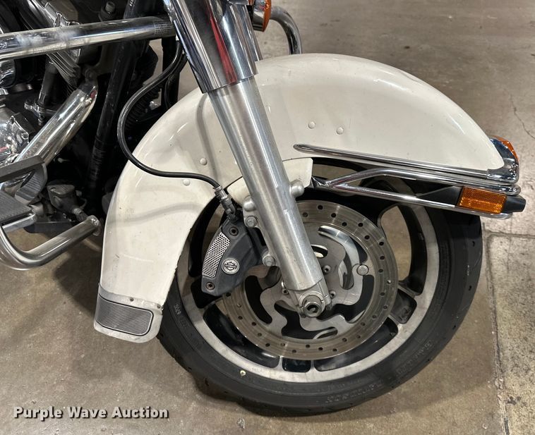 image for item NT9156 2013 Harley Davidson  Road King police  motorcycle