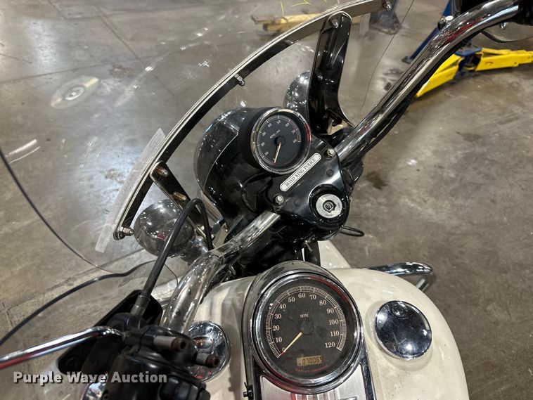 image for item NT9157 2012 Harley Davidson Road King Police  motorcycle