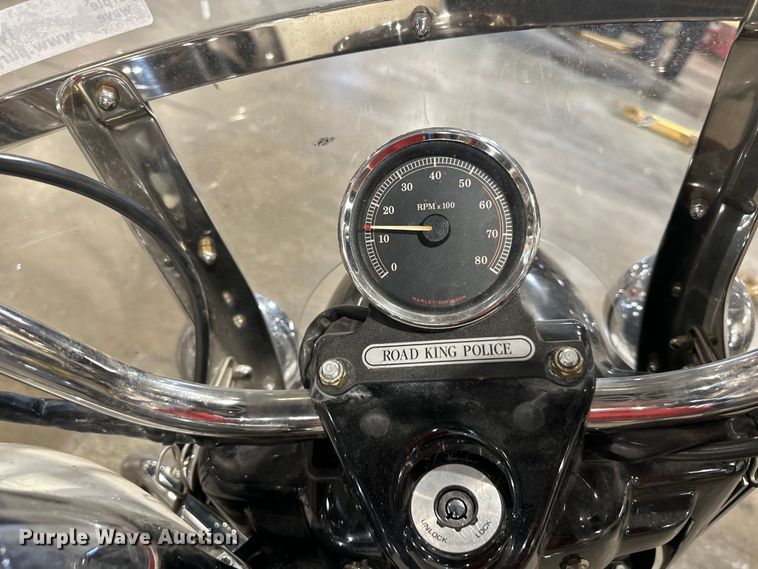 image for item NT9157 2012 Harley Davidson Road King Police  motorcycle