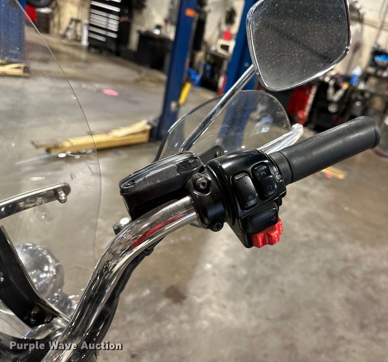 image for item NT9157 2012 Harley Davidson Road King Police  motorcycle