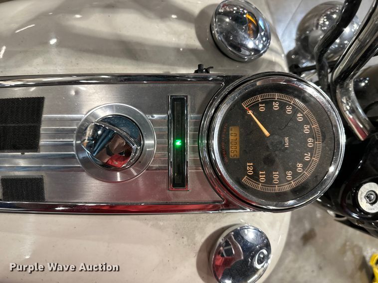 image for item NT9157 2012 Harley Davidson Road King Police  motorcycle