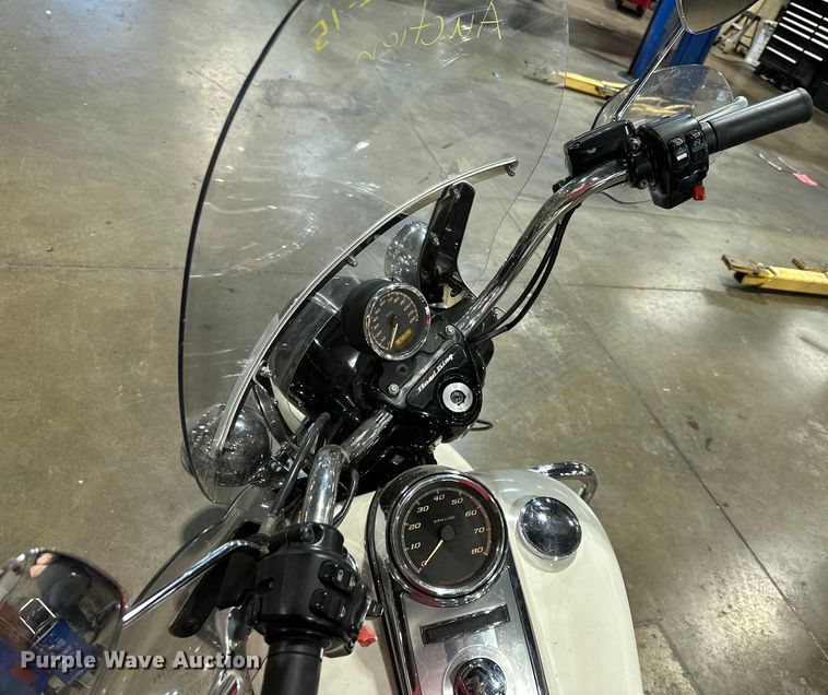 image for item NT9158 2014 Harley Davidson  Road King Police  motorcycle