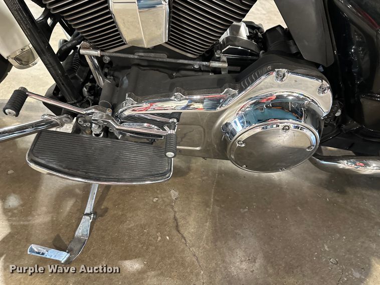 image for item NT9158 2014 Harley Davidson  Road King Police  motorcycle