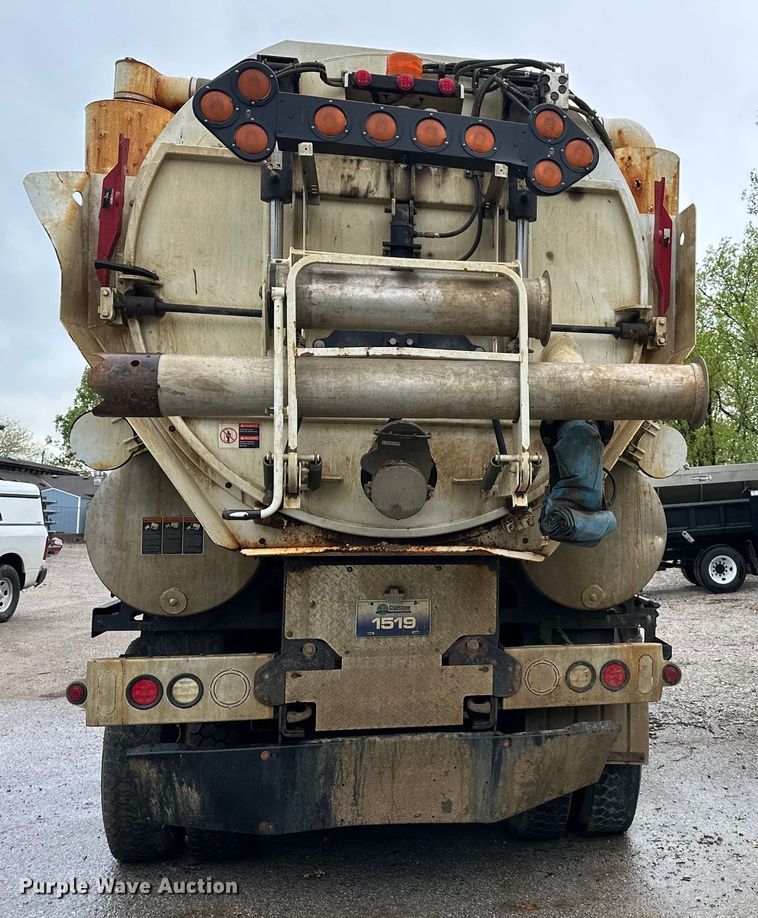 image for item NT9165 2016 Freightliner  114SD sewer jetter truck