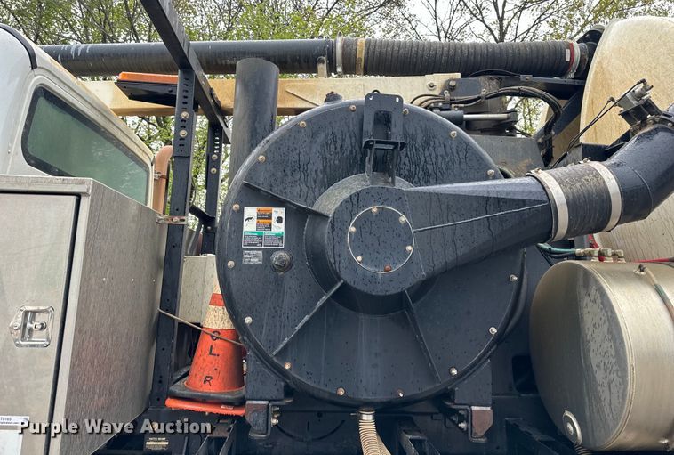 image for item NT9165 2016 Freightliner  114SD sewer jetter truck