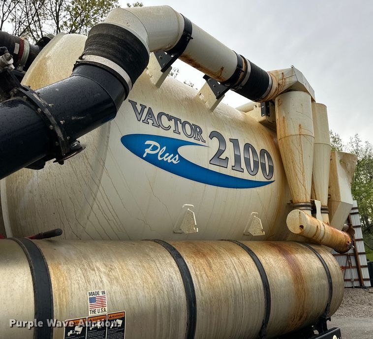 image for item NT9165 2016 Freightliner  114SD sewer jetter truck