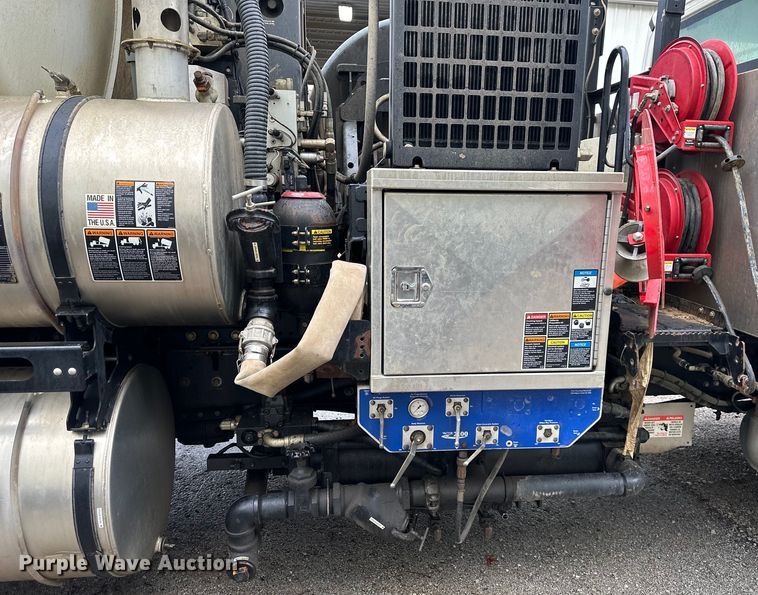 image for item NT9165 2016 Freightliner  114SD sewer jetter truck