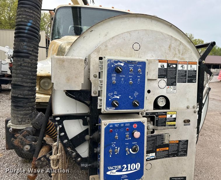 image for item NT9165 2016 Freightliner  114SD sewer jetter truck