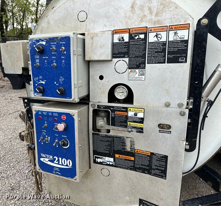 image for item NT9165 2016 Freightliner  114SD sewer jetter truck