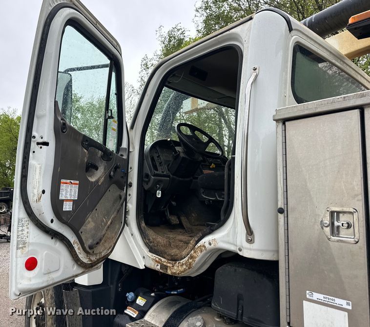 image for item NT9165 2016 Freightliner  114SD sewer jetter truck