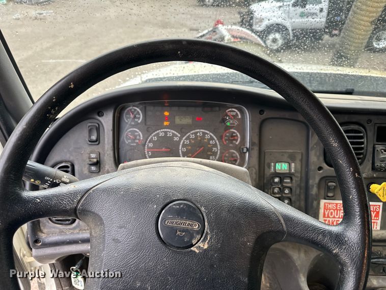 image for item NT9165 2016 Freightliner  114SD sewer jetter truck