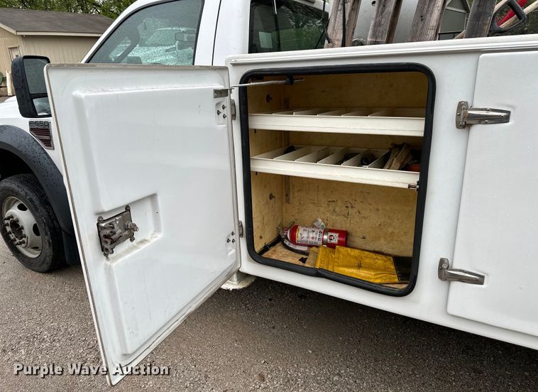 image for item NT9166 2009 Ford F550 Super Duty bucket truck