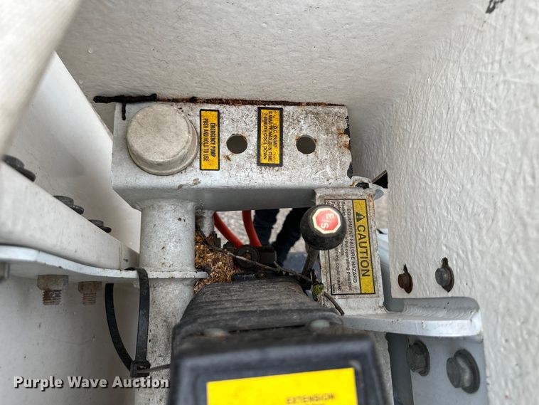 image for item NT9166 2009 Ford F550 Super Duty bucket truck