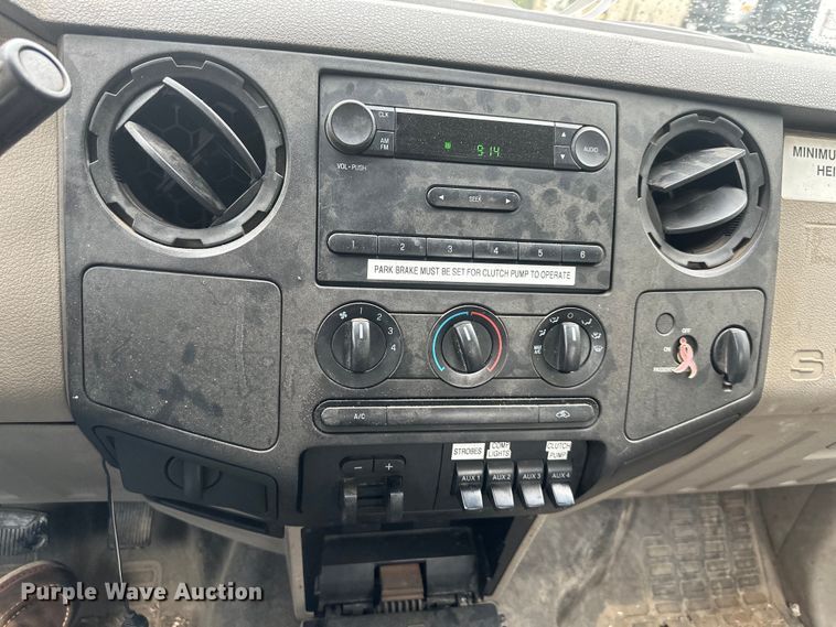 image for item NT9166 2009 Ford F550 Super Duty bucket truck