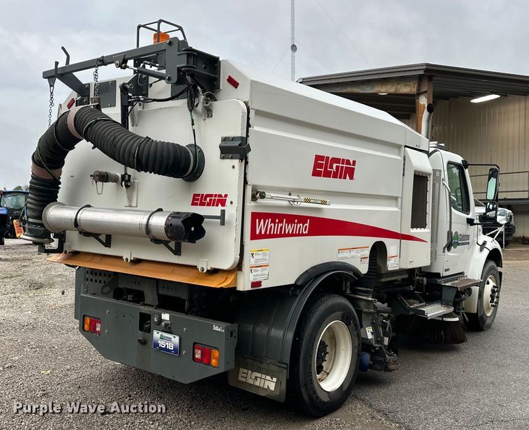 image for item NT9167 2015 Freightliner  M2 street sweeper truck