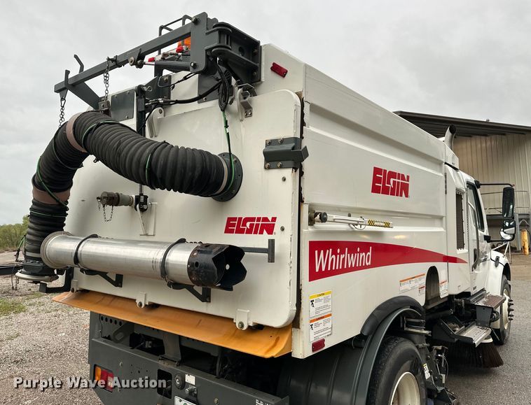image for item NT9167 2015 Freightliner  M2 street sweeper truck
