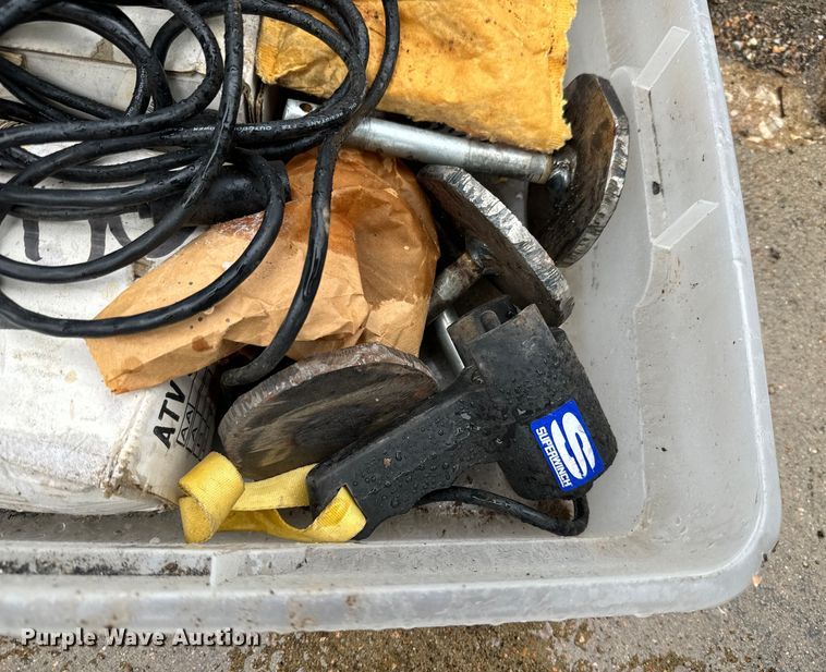 image for item NV9221 1997 Polaris Magnum ATV