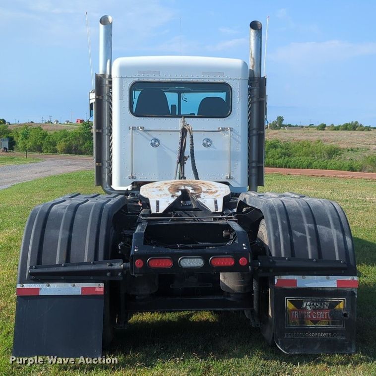 image for item NZ9698 2024 Peterbilt 389 semi truck