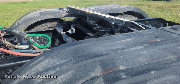 image for item NZ9698 2024 Peterbilt 389 semi truck