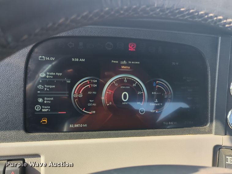 image for item NZ9698 2024 Peterbilt 389 semi truck