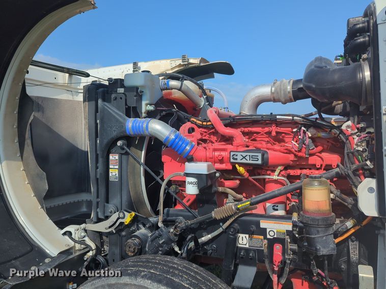 image for item NZ9698 2024 Peterbilt 389 semi truck