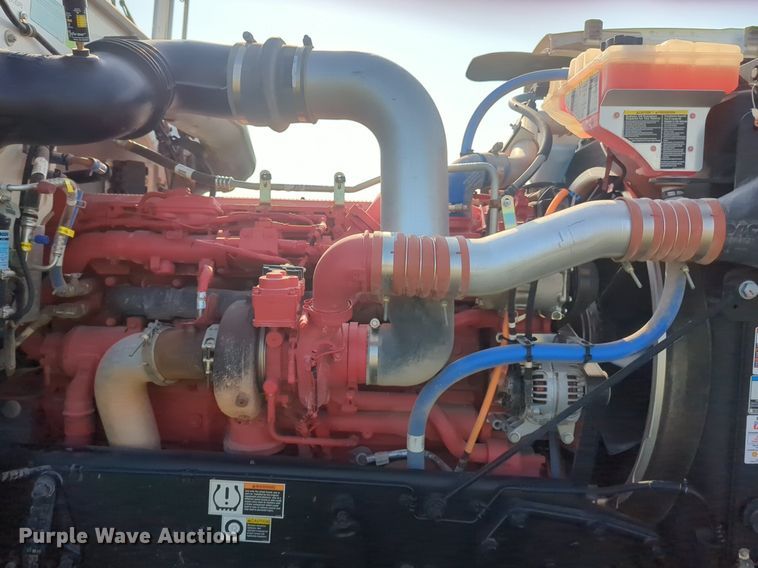 image for item NZ9698 2024 Peterbilt 389 semi truck