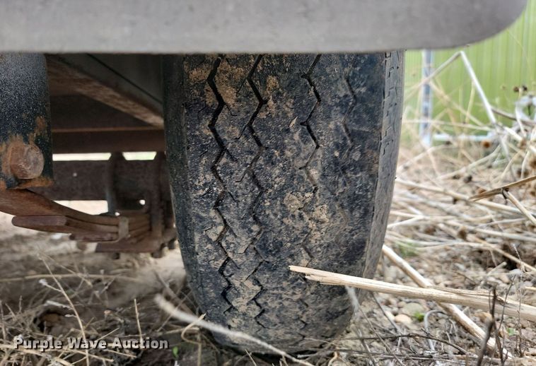 image for item NZ9779 2006 TN Trailers Talon enclosed cargo trailer